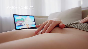 Cumming Hard To Hentai On My Laptop – Wet Pussy Closeup